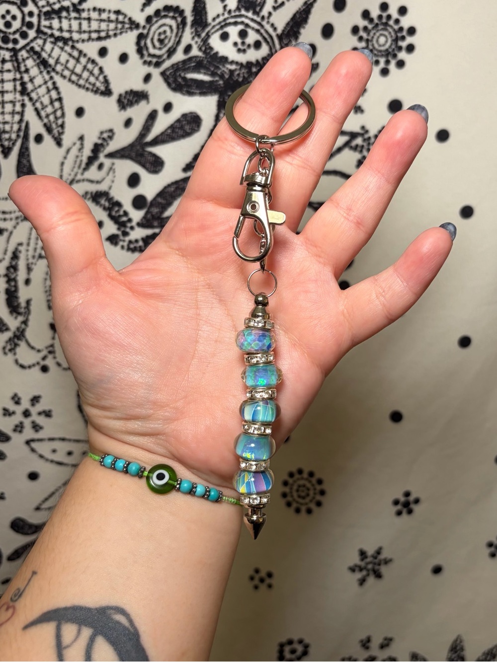 Handmade Beaded Pointed Tip Keychain Self
Defense Accessory Bag Charm Gift